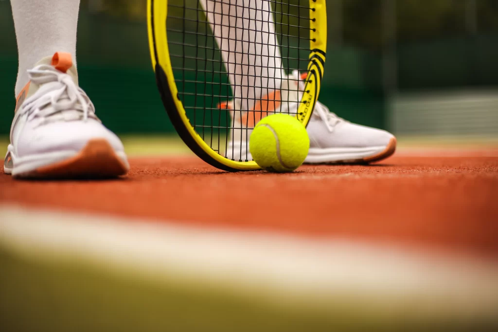 tenniskengät ja maila